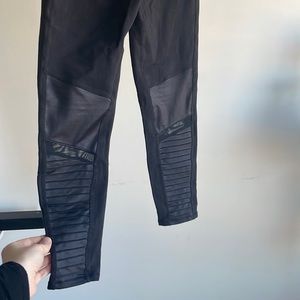 alo moto leggings black size m gently used